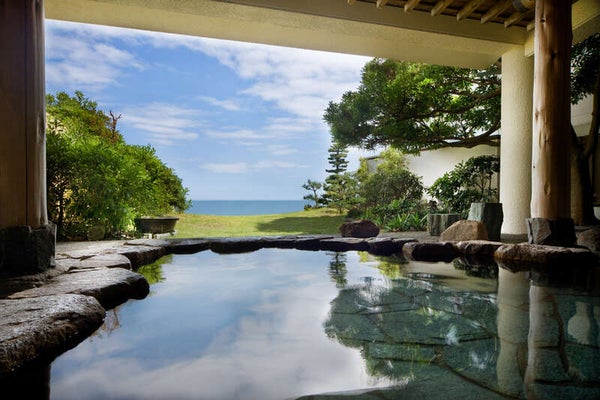 【島根県・鳥取県米子市発】 アオアヲナルトリゾートに泊まる!大塚国際美術館と淡路島 2日間2